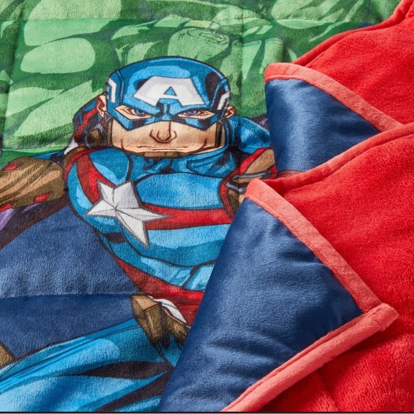 Marvel Avengers Hope Weighted Blankets - Picture 5 of 5